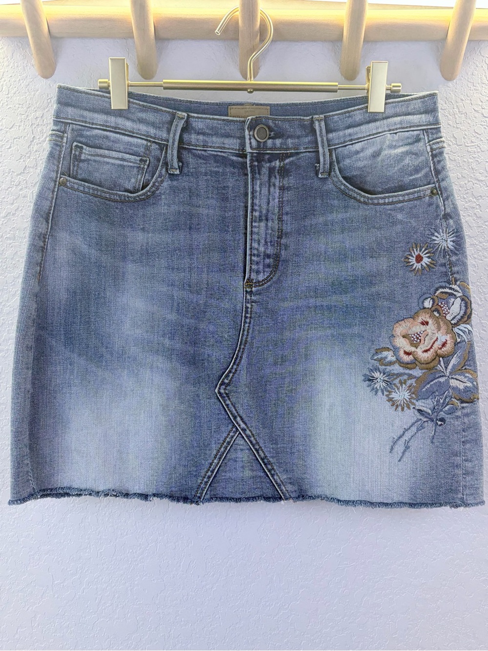 Driftwood Stef Embroidered Denim Raw Hem Mini Skirt 28